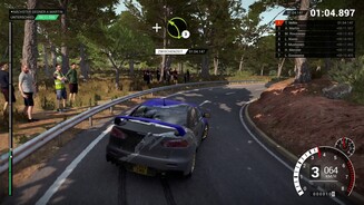 DiRT 4Die Unterschiede zwischen den einzelnen Fahrzeugmodellen und Bodenbelägen sind vor allem mit Force Feedback deutlich spürbar.