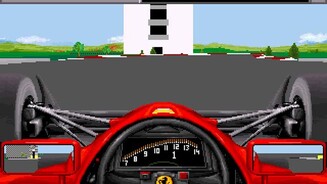 Grand Prix Unlimited (1992)Grand Prix Unlimited ist das erste PC-Spiel, das offiziell für die Formel 1 lizenziert wird. Ein Jahr zuvor (1991) sind zwar bereits zwei Titel mit den Originaldaten erschienen, F1 Grand Prix Nakajima Satoru und Fastest 1, aber nur in Japan und nur für den Sega Genesis.In Grand Prix Unlimited, entwickelt vom amerikanischen Studio Accolade, dürfen sich erstmals auch europäische und amerikanische Spieler ans Steuer setzen. Der Titel enthält alle Fahrer und Teams der Saison 1991. Spieler können in der Cockpit-Ansicht um die 16 Originalstrecken brausen, sowohl in freien Einzelrennen, als auch für eine ganze WM-Saison. Grand Prix Unlimited besitzt bereits damals umfangreiche Möglichkeiten für das Setup der Boliden und ein Wettersystem, das Rennen unter unterschiedlichsten Bedingungen möglich machte. Außerdem liegt ein Editor bei, mit dem eigene Rennpisten gebaut werden können.