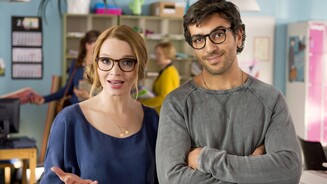 Fack ju Göhte 2Ein ungleiches Lehrerpärchen: Zeki Müller (Elyas M’Barek) und Lisi Schnabelstedt (Karoline Herfurth) machen die Goethe-Gesamtschule unsicher.