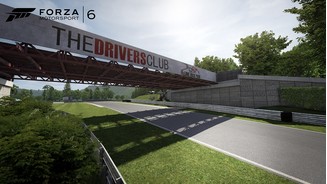 Forza Motorsport 6Insgesamt gibt es im Spiel über 100 Streckenvariationen.