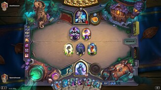 HearthstoneRoutine im Ranked Match: Wir spielen einen Dragon Priest, unser Gegner einen Aggro Mage. Und jeder weiß ziemlich genau, was der andere grundsätzlich plant.