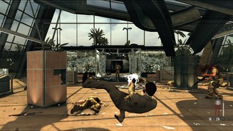 Max Payne 3Ab und zu treffen wir auf Bossgegner, die nur am Kopf verwundbar sind.