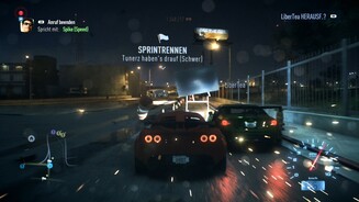 Need for SpeedWir teilen uns Ventura Bay mit KI-Fahrern und anderen Spielern, die wir auf Knopfdruck zu einem spontanen Rennen herausfordern können.