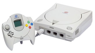 Sega Dreamcast (1997)3dfx steht kurz davor, Sega mit Grafikchips für die in der Entwicklung befindliche Dreamcast-Konsole zu beliefern. Letztlich entscheidet sich Sega jedoch für die innerjapanische Lösung von NEC, was zu Rechtsstreitigkeiten mit 3Dfx führte.