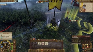 Total War: Warhammer - Ruf der TiermenschenUnserem Helden Khazrak folgt eine KI-gesteuerte Großherde, die wie ein orkischer Waaagh! funktioniert.