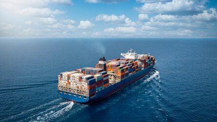Containerschiffe stoßen mehr CO2 als Deutschland aus - grünes Methanol ist unsere größte Hoffnung, das zu ändern