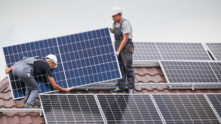 Teaserbild für Auf den Dächern Kaliforniens gibt es so viele Solarpaneele, dass sie zu einem Problem für das Stromnetz geworden sind