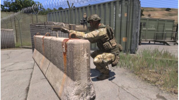 ARMA 3: MarksmenAufgestützt auf eine Mauer und mit ausgeklapptem Zweibein kann man nun wesentlich besser zielen.