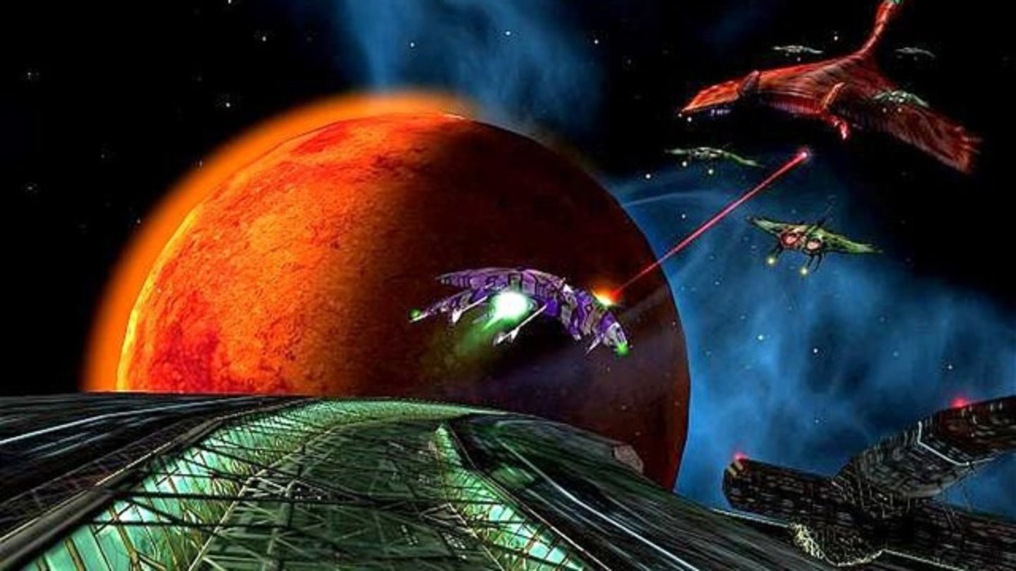 Earth & Beyond (2002)Aus C&C mach E&B: Niemand anderes als die Westwood Studios starten im September 2002 das MMO Earth & Beyond – nach sieben Jahren Entwicklung. Das Spiel sieht aus wie eine Weltraum-Simulation, spielt sich aber wie ein Rollenspiel. In den Gefechten hängen wir uns automatisch an ein Ziel und greifen es mit Bordwaffen an – Steuern ist überflüssig. Obwohl das Spiel gut ist, macht der Publisher EA nach zwei Jahren Schluss.