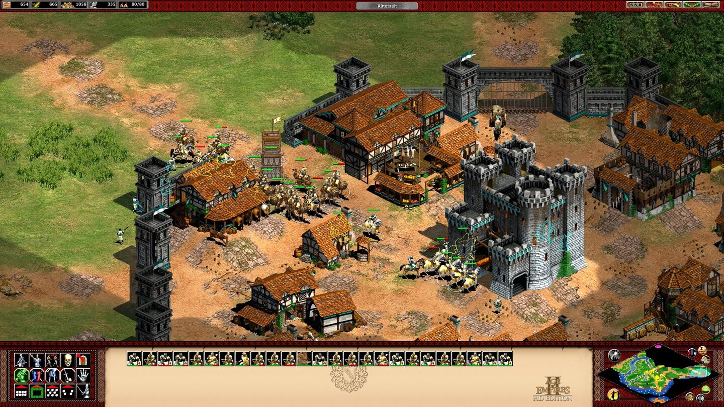 Age of Empires 2 HD: The African KingdomsDen Belagerungsturm (links Mitte) können wir hingegen vergessen, der bringt gegen die Burg nichts. Eigentlich bringt er generell nichts...