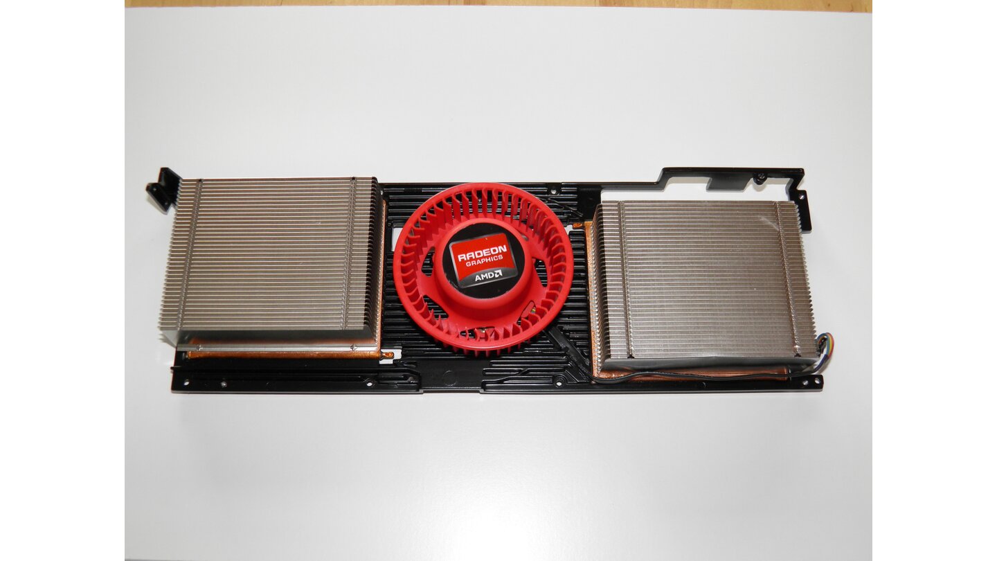 AMD Radeon HD 6990