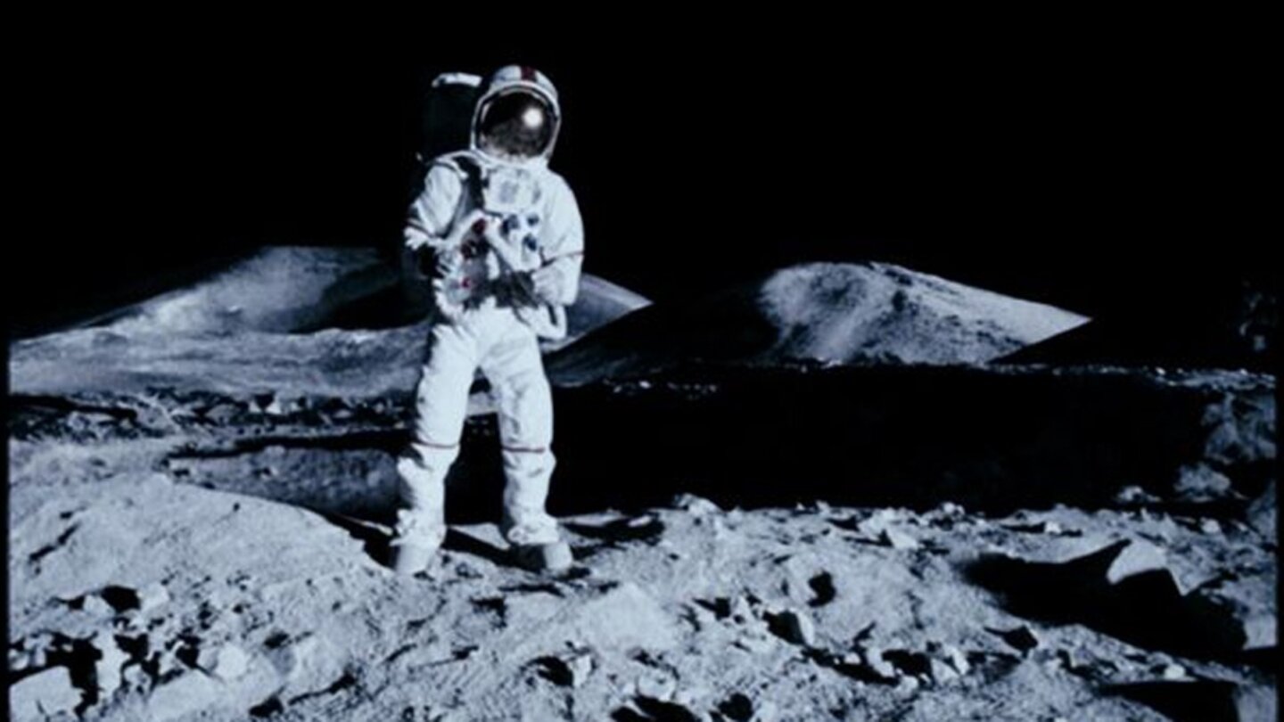 Apollo 18Da die Astronauten Aliens von grundauf ausschließen ... (Senator Filmverleih)