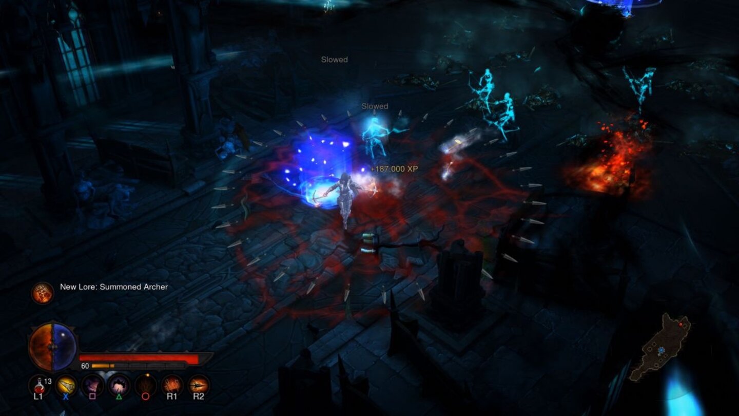 Diablo 3 Ultimate Evil EditionDie Dämonenjägerin dünnt die Reihen ihrer Feinde gern mit fiesen Attacken aus.
