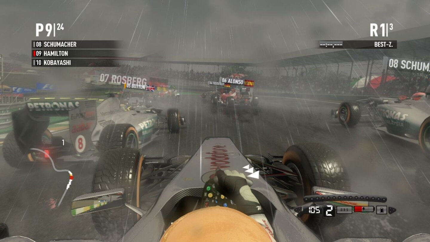 F1 2011Schlechte Sicht, lange Bremswege, wenig Grip: Regenrennen sind fahrtechnisch anspruchsvoll und sehr hübsch.