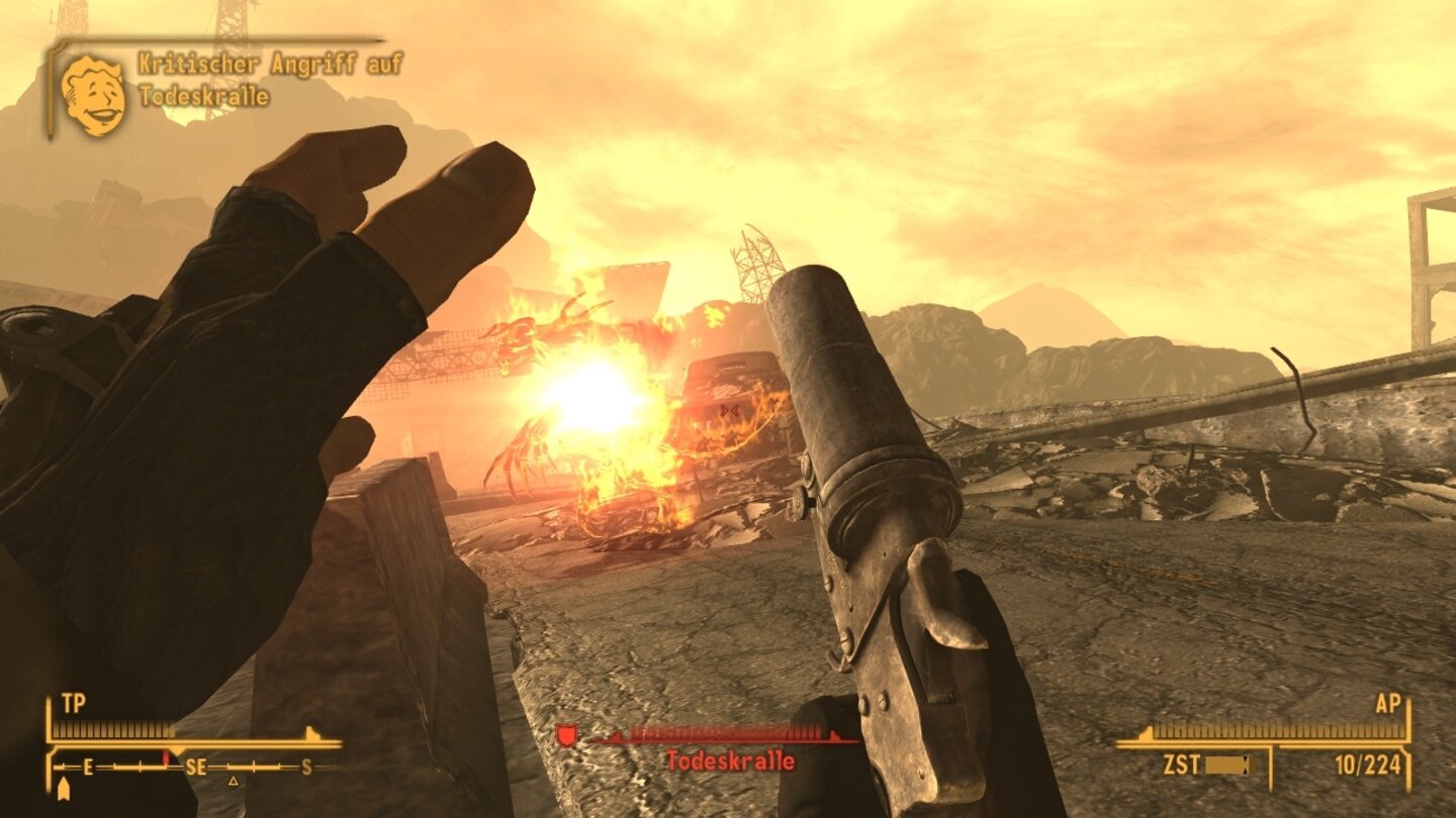 Fallout: New Vegas - Lonesome RoadDie Leuchtmunition schadet der Todeskralle zwar kaum, lässt sie aber brennend in Panik davonlaufen.