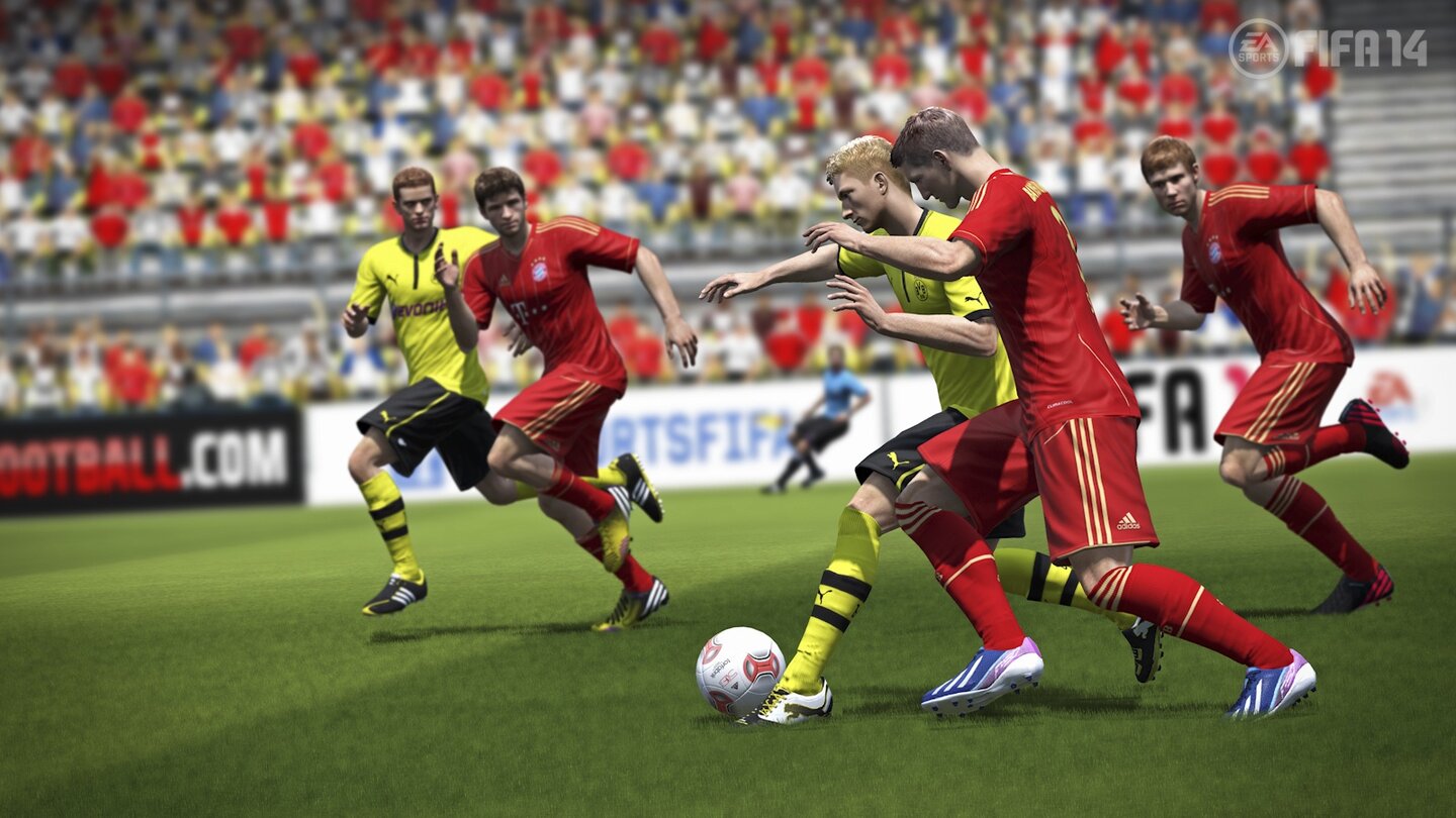 FIFA 14Das Mittelfeld – hier Dortmunds Reus gegen Bayerns Schweinsteiger – soll in FIFA 14 bedeutsamer werden. Die Mitspieler laufen zudem schlauer in Position.