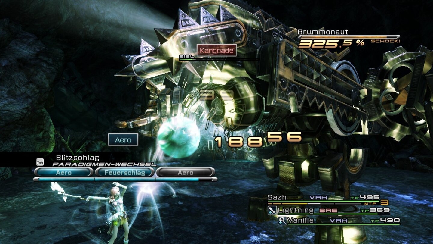 Final Fantasy 13Große Bosse erfordern meist angepasste Strategien und laufen nicht selten in zwei Phasen ab.