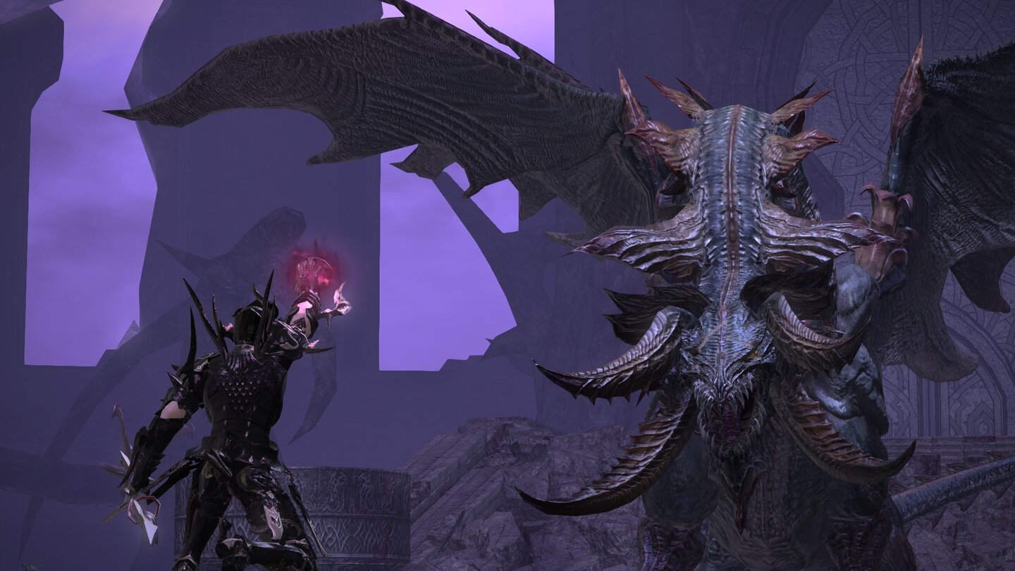 Final Fantasy 14: HeavenswardHeavensward schmeißt uns in einen Krieg, der bereits seit tausend Jahren zwischen den Drachen und dem Stadtstaat Ishgard tobt.