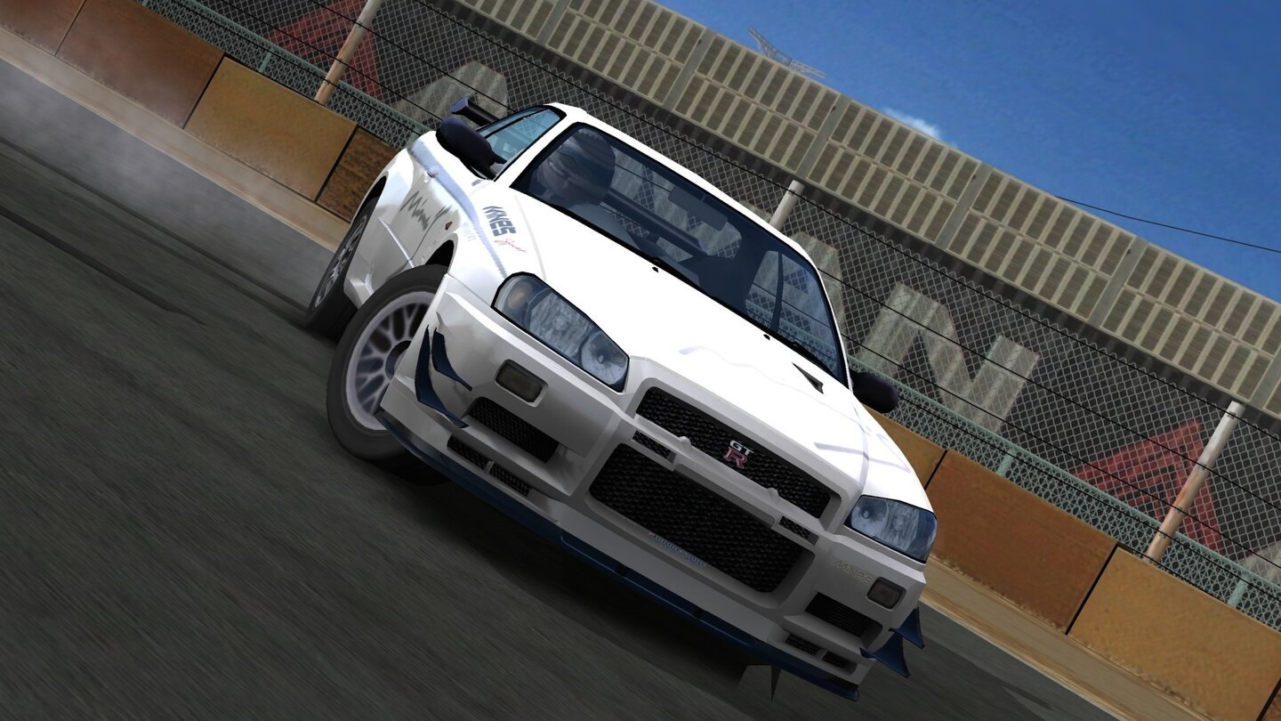 Forza Motorsport - SerienhistorieDas erste Forza Motorsport erschien 2005 für die Xbox und legte schon damals großen Wert auf ein möglichst realistisches Fahrgefühl.