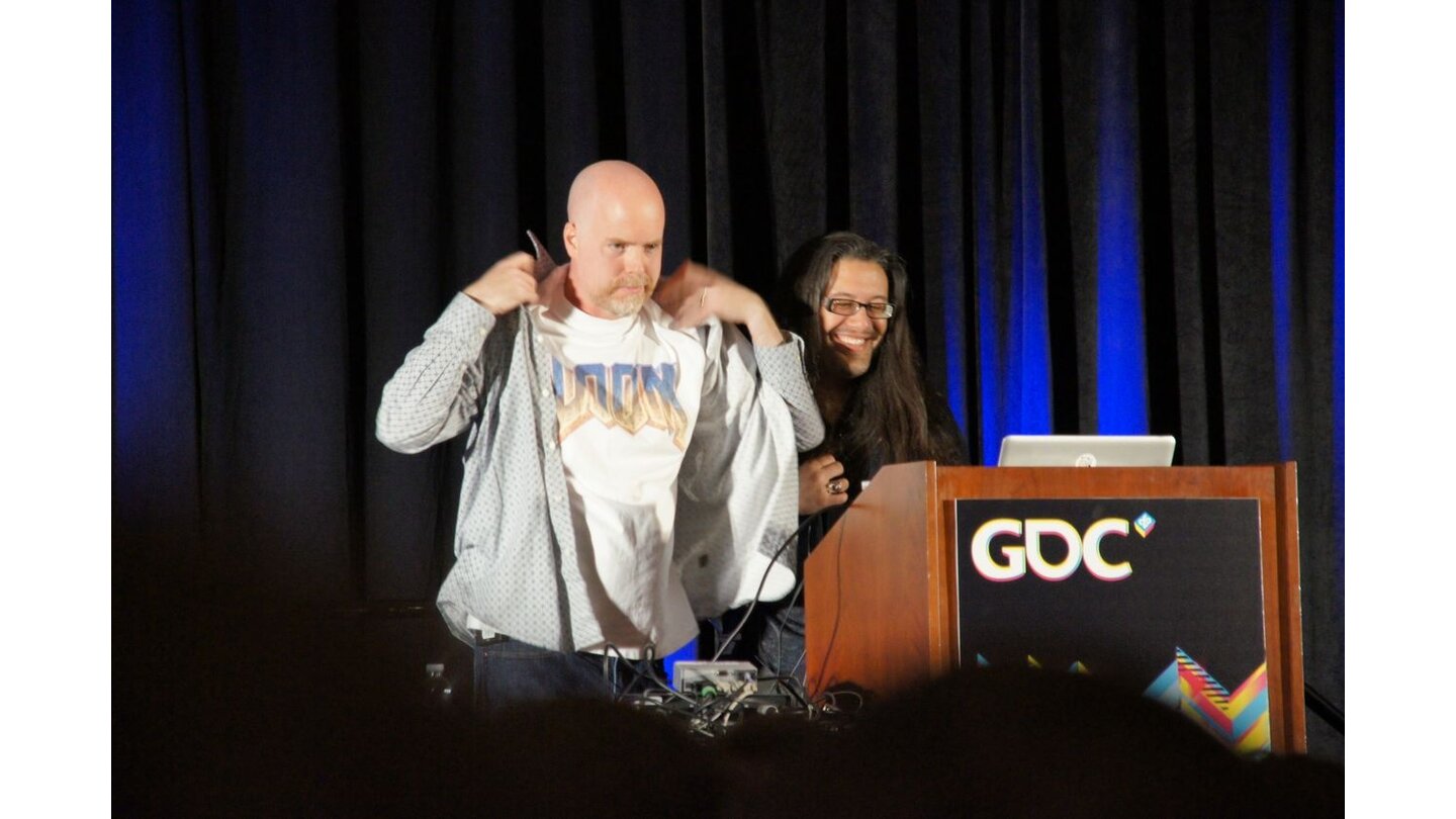 GDC 2011 DesignerTom Hall (Anachronox) erzählte gemeinsam mit John Romero in einem so genannten Classic Game Post Mortem aus der Entstehungszeit von Doom.