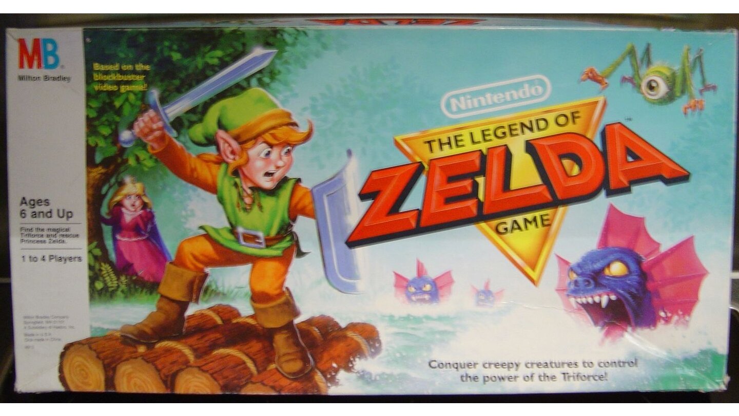 ZeldaWie packt man einen komplexen, wunderschön erzählten Rollenspiel-Klassiker in eine Brettspiel-Schachtel? Indem man ihn herunterdummt! Dachte sich zumindest Nintendo und ließ anno 1980 diese Zelda-Umsetzung für bis zu vier Spieler produzieren, die sich im Wesentlichen ums Würfeln und ums Besiegen von Monster dreht. Okay, bei einem Spiel, das sich vorrangig an Kinder richtet, ist das vielleicht gar nicht so schlecht.