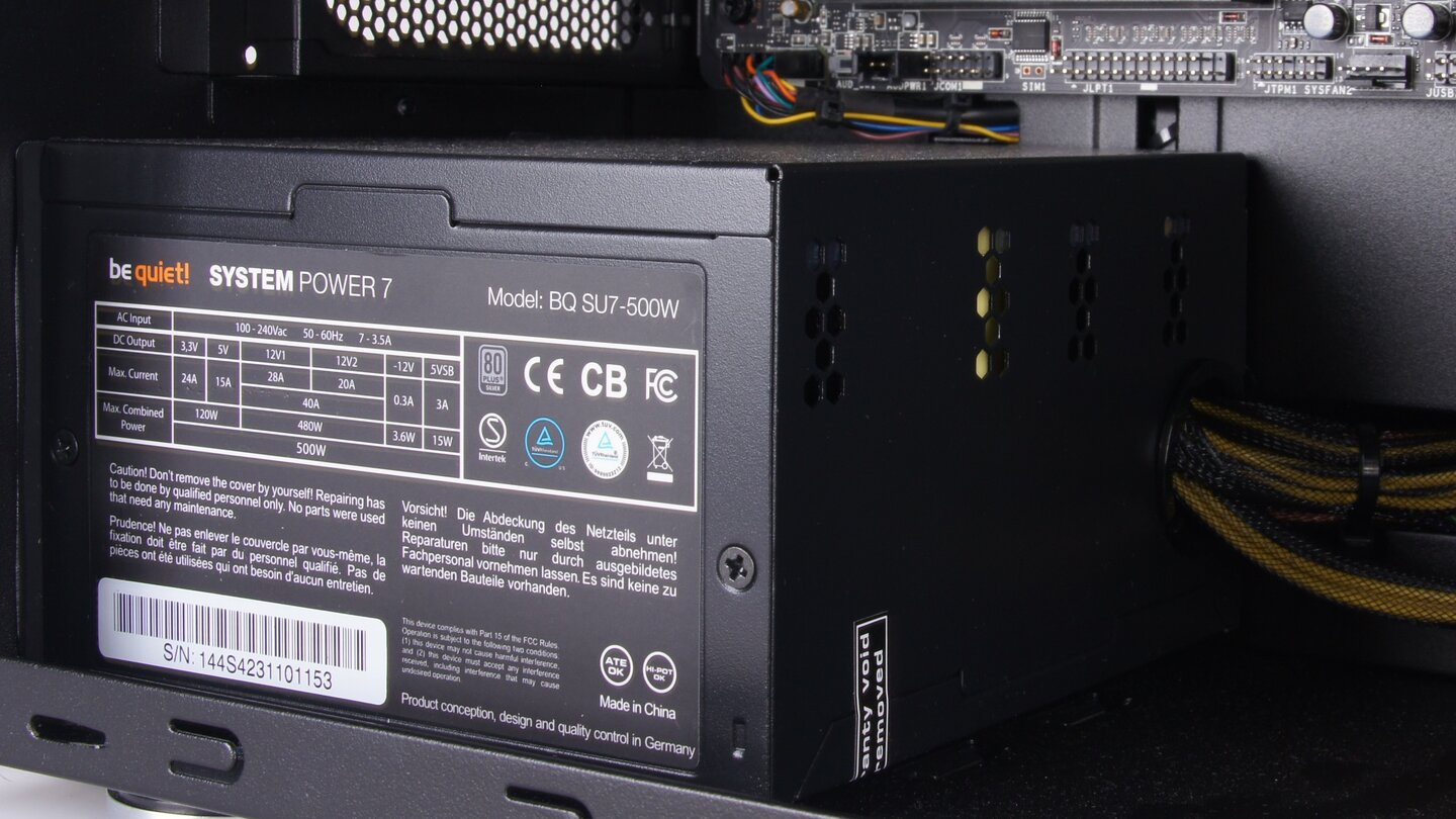 Grey-Computer setzt im Turtle Topseller als einziger Hersteller im Testfeld nicht auf ein modulares Netzteil, was für etwas weniger Flexibiltät beim Kabelmanagement sorgt.