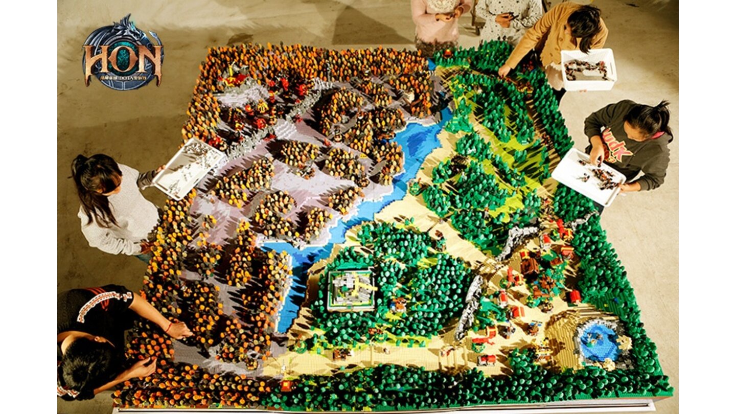 Heroes of Newerth - LEGO-Nachbau aus 526.372 Steinen