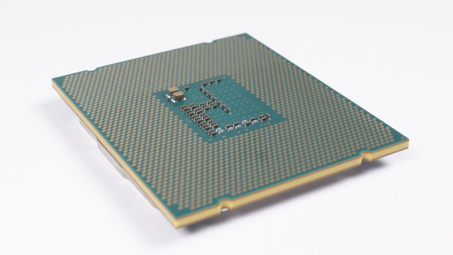 Die fast 1.000 Euro teure CPU passt nur auf Sockel 2011-3-Mainboards mit X99-Chipsatz.
