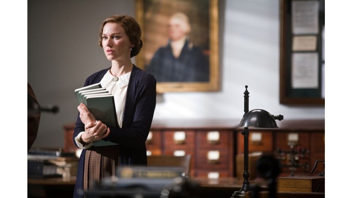 J. EdgarFür Hoover gibt es nur drei wichtige Personen im Leben: Helen Gandy (Naomi Watts), seine ergebene Sekretärin, ...