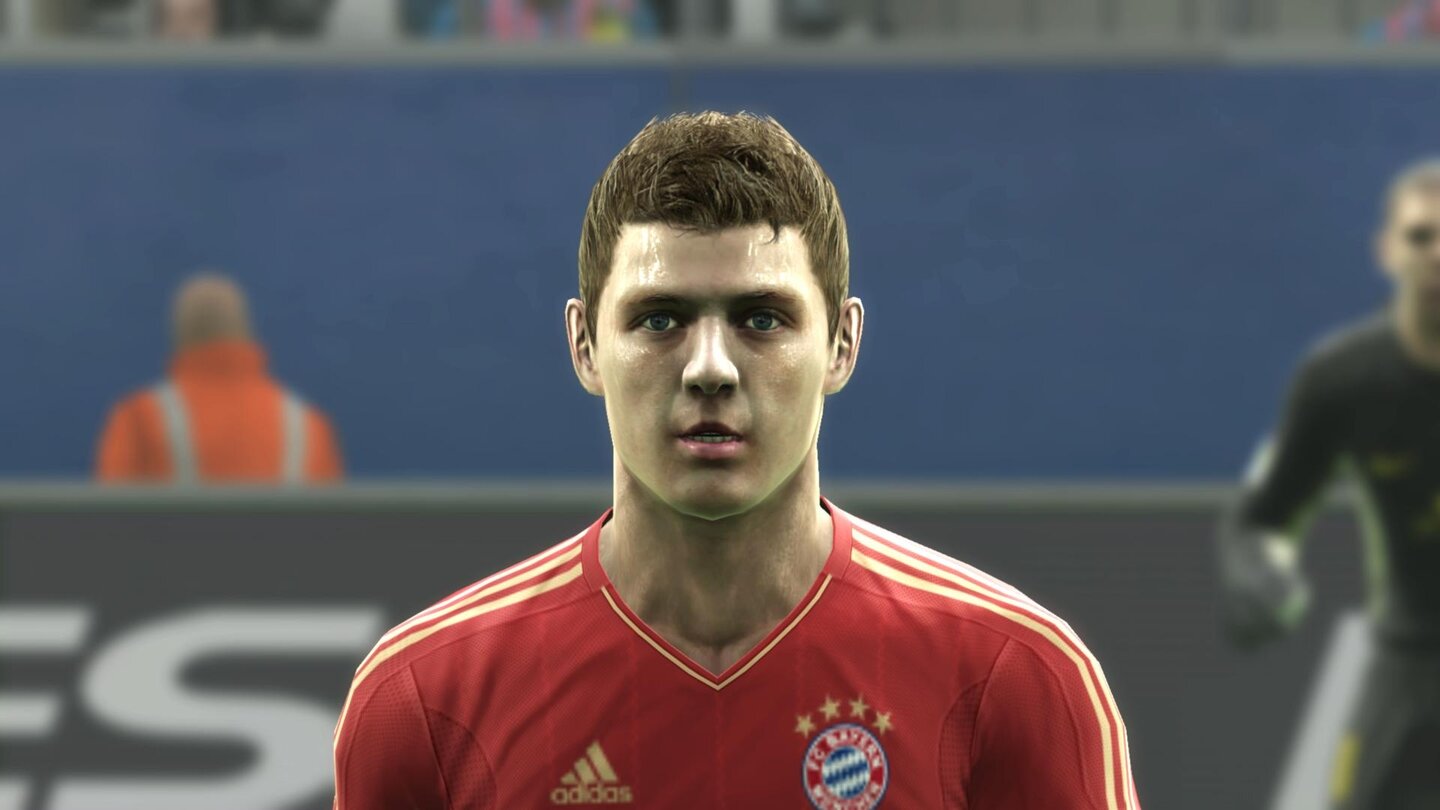 Toni Kroos PES 2012