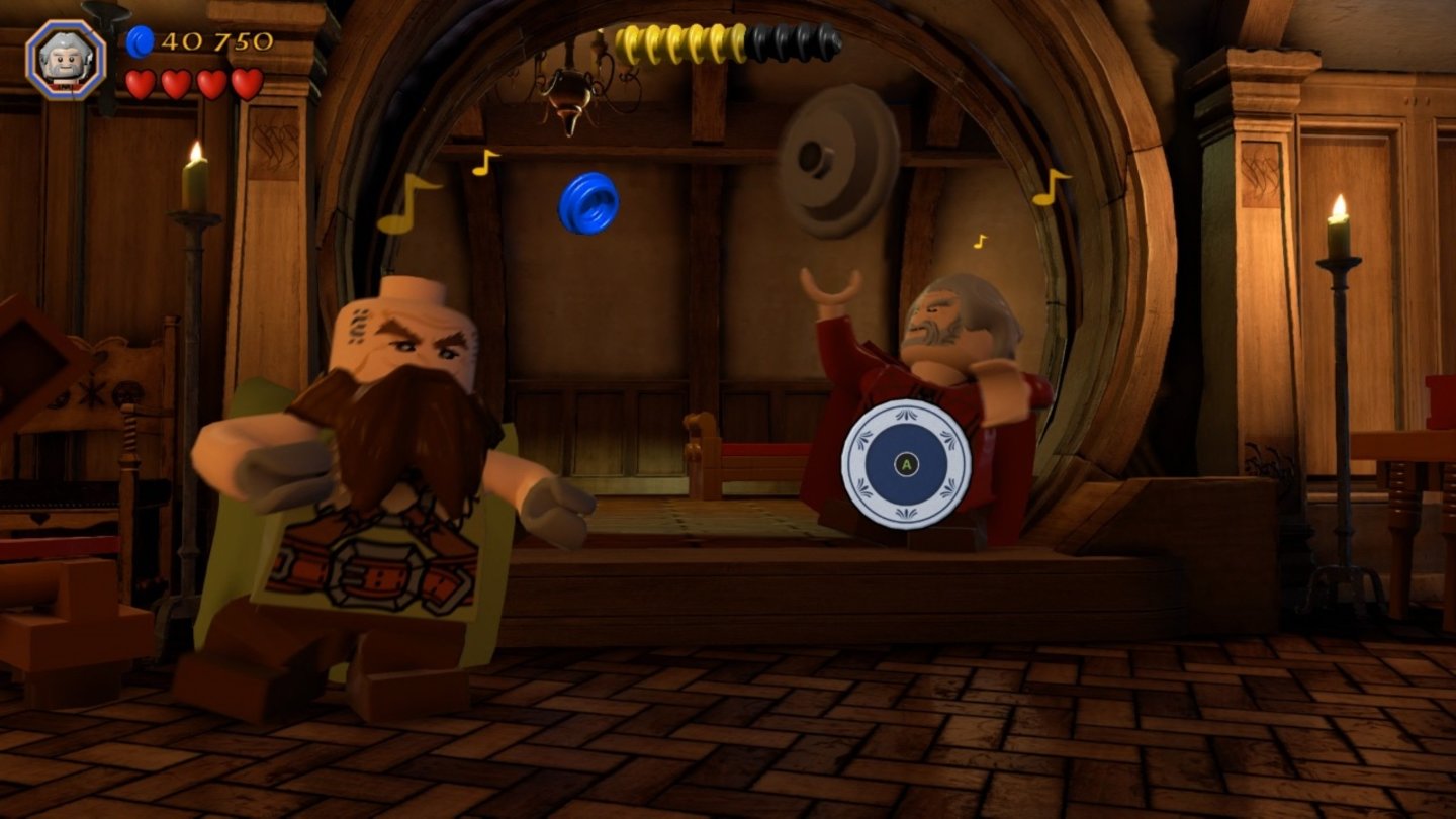 LEGO Der HobbitNoch ein Quicktime-Event: Zu Beginn jonglieren wir Geschirr durch Bilbos Behausung, während die Zwerge singen.