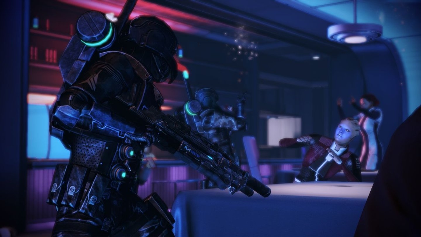 Mass Effect 3: CitadelDenn kaum will der Commander seinen wohlverdienten Landurlaub antreten, werden ihm schwer bewaffnete Söldner auf den Hals gehetzt, die auch vor der Gefährdung von Zivilisten nicht zurückschrecken.