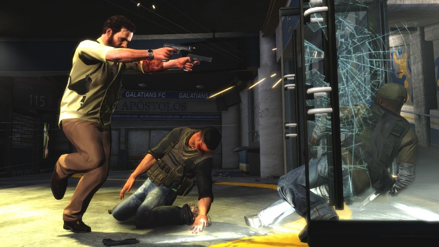 Max Payne 3Den jeweils letzten Gegner einer Gruppe erledigt Max immer in Zeitlupe, ohne dafür Bullettime-Energie verbrauchen zu müssen.