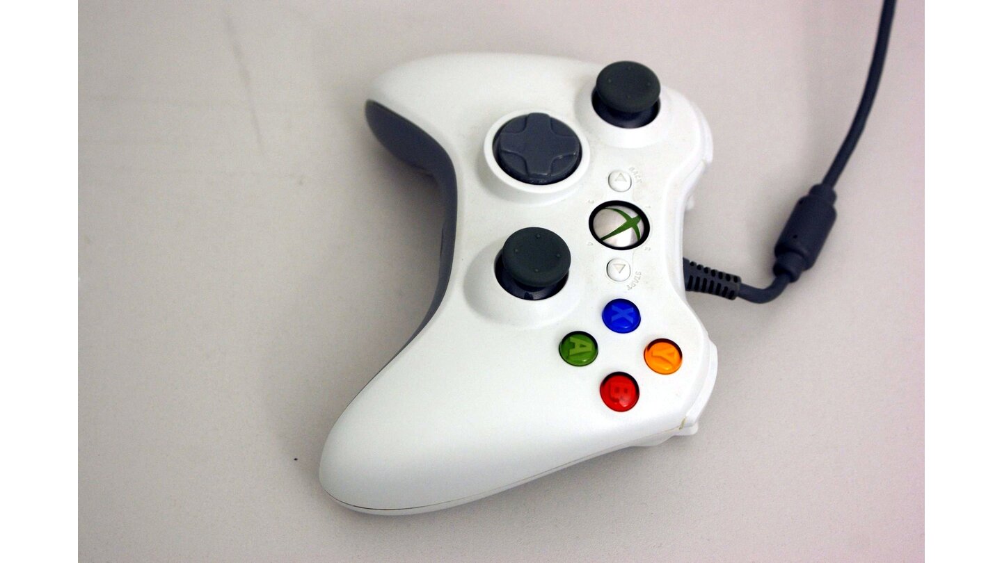 Microsoft Xbox 360 Controller 02