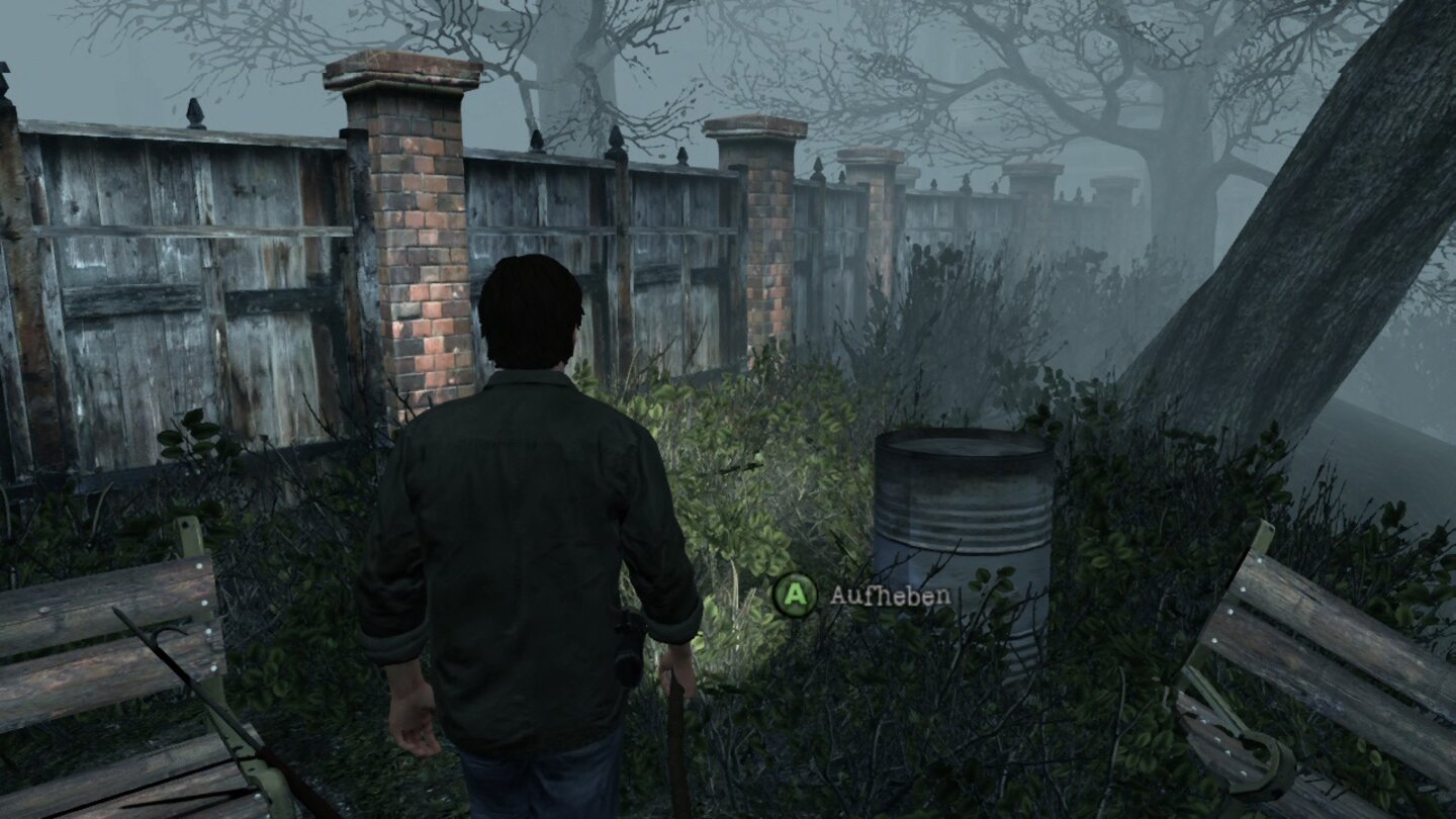 Silent Hill: DownpourDes Rätsels Lösung: Eher zufällig finden wir die gebogene Eisenstange, mit der wir die rettende Leiter zu uns herunterziehen können. [360]