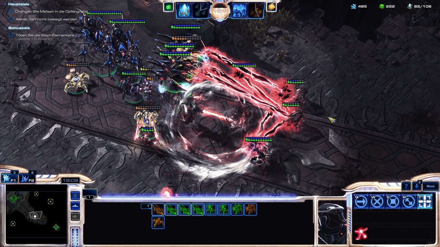 Starcraft 2: Legacy of the VoidAlternativ wählen wir den Zerstörer, dessen Blitze auf zunehmend mehr Gegner überspringen.