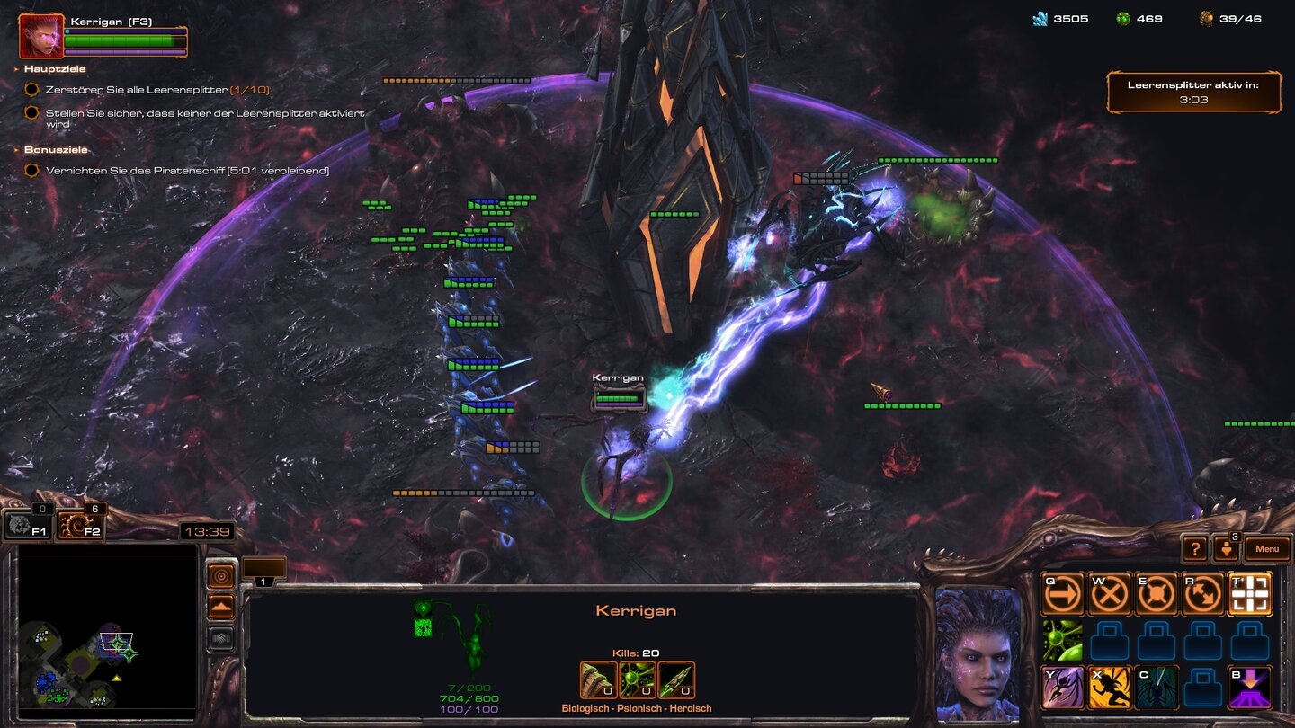 Starcraft 2: Legacy of the VoidDiese riesigen Leerensplitter müssen innerhalb des Zeitlimits zerbröselt werden.