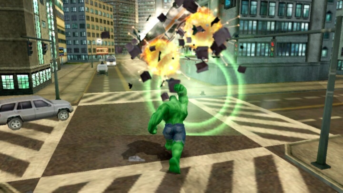 The Avengers-Spiele - Tops & FlopsTop 4: The Incredible Hulk: Ultimate Destruction (PS2, Xbox, Gamecube – 2005)Ähnlich wie in den Spider-Man-Spielen erkundet der Hulk die Spielwelt frei, rennt an Wolkenkratzern hoch und überwindet mit dem Supersprung große Distanzen. Cool: Hulk kann Fahrzeuge oder Gegenstände mitnehmen und als Waffen einsetzen.