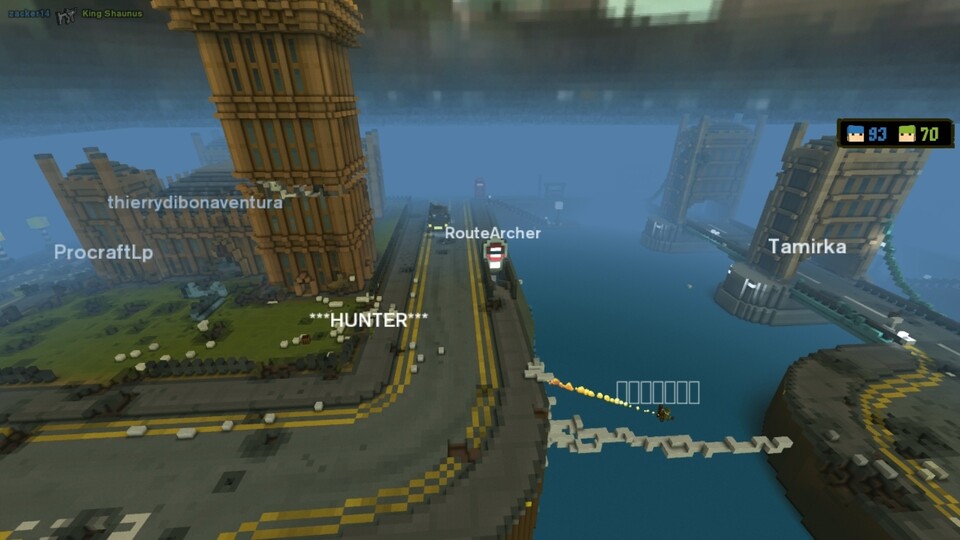 Die Maps von Ace of Spades sind voll von netten Details. Links sehen wir den Palace of Westminster, rechts die Tower Bridge. Der Nebel im Hintergrund ist leider keine Nachbildung des englischen Wetters, sondern auf jeder Karte zu finden. 