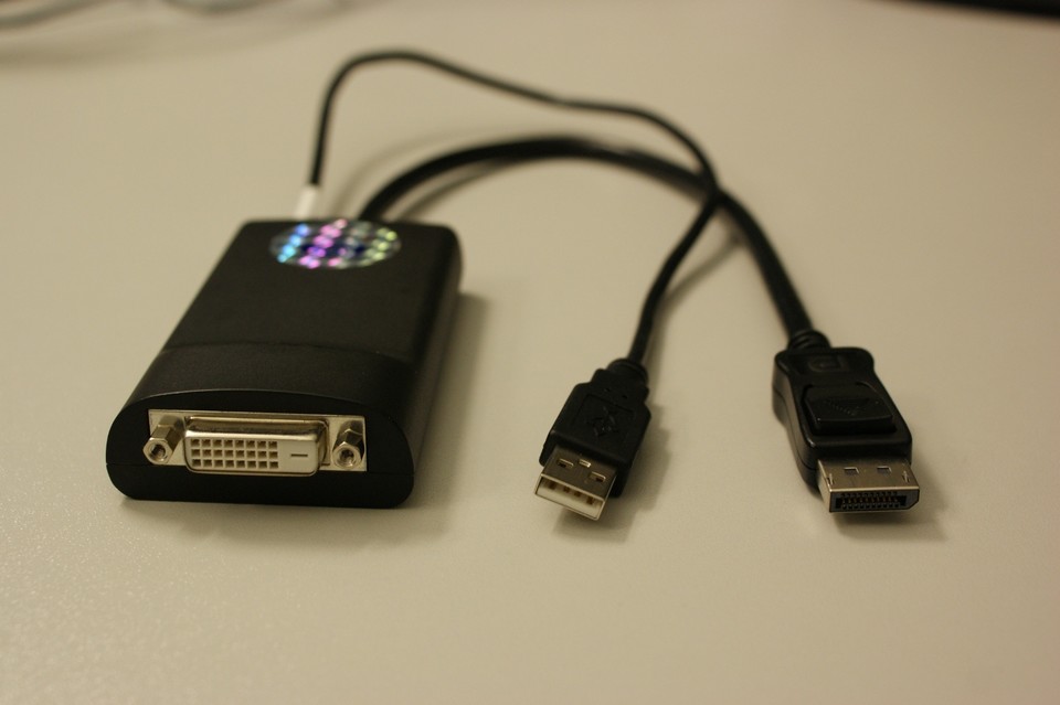Ein aktiver DisplayPort-Adapter.