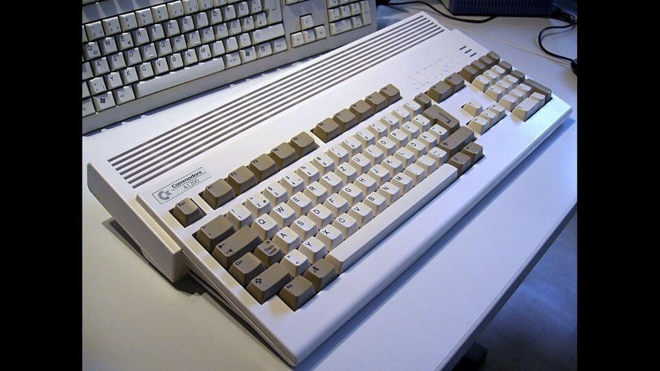 Der Amiga 1200 bot deutlich mehr Leistung in Sachen Prozessor und Grafik als der Amiga 500, war zu ihm allerdings nicht ganz kompatibel.