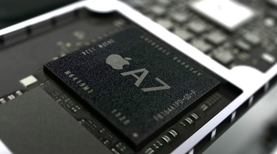 Apples A7-SoC (»System on a Chip«) findet sich auch im iPhone 5s und dem iPad mini. Allerdings taktet der Zweikerner im iPad Air mit 1,4 GHz etwas schneller. 