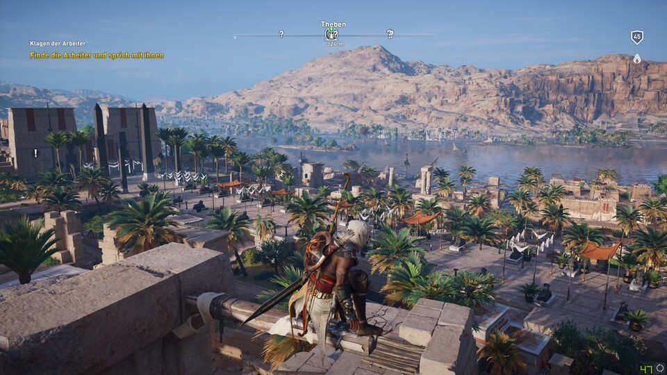 Die neue Region Theben wird vom Nil durchzogen. Hinten links im Bild seht ihr mit dem Luxor-Tempel eine der zahlreichen Sehenswürdigkeiten.