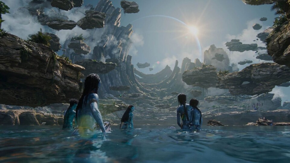 Nur zwei von drei Stunden in Avatar: The Way of Water geht es ins beziehungsweise unter Wasser. Der Film hat auch abseits davon eine Menge Schauwerte zu bieten. Bildquelle: Disney