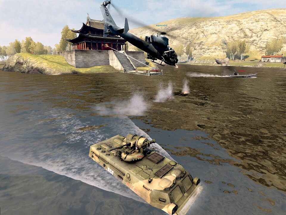 Die Truppentransporter sind schwimmfähig. Im Wasser bieten sie allerdings leichtes Ziel für feindliche Hubschrauber. (BR)