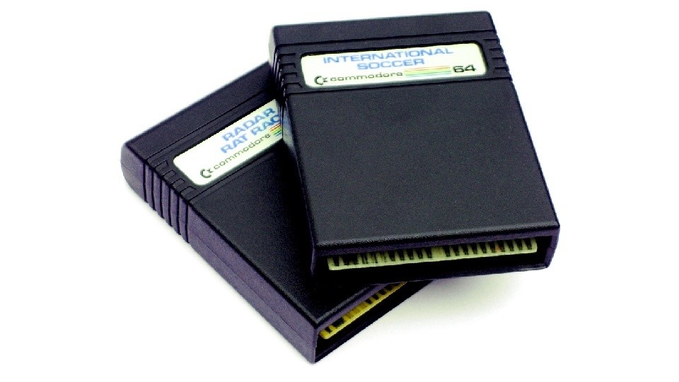 Cartridges der C64-Klassiker Radar Rat Race und International Soccer.