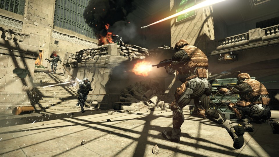 Solo-Spielzeit von Crysis 2: Rund zehn Stunden beim ersten Durchspielen.