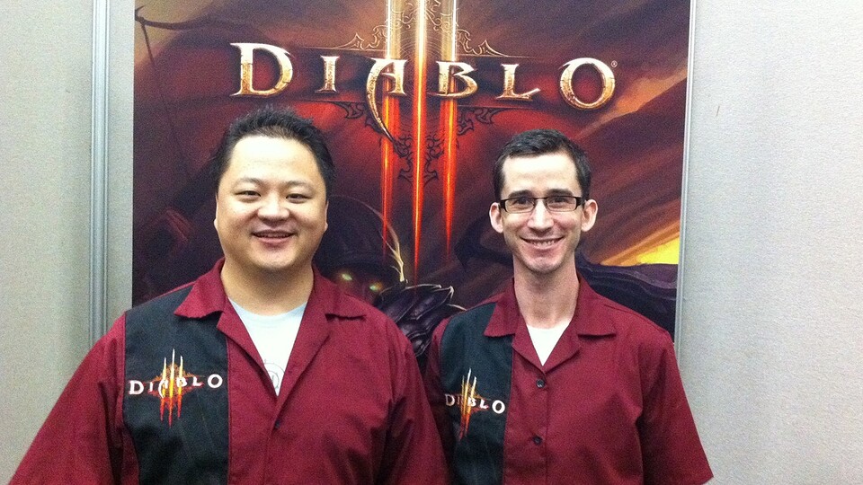 Wyatt Cheng (links) arbeitet als Senior Technical Game Designer hauptsächlich an den Talenten, den Runen, den Items und den Monstern von Diablo 3. Sein Kollege Andrew Chambers zeichnet als Senior Systems Designer für das Crafting- und das PvP-System verantwortlich.