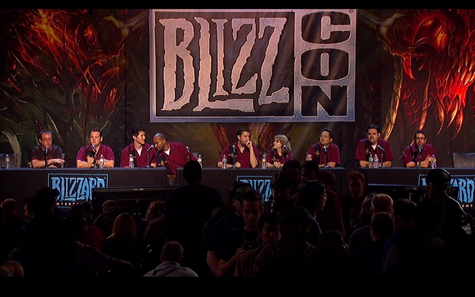 Auf der Blizzcon-Messe stehen die Entwickler den Fans Rede und Antwort (im Bild Diablo 3-Panel Blizzcon 2010).