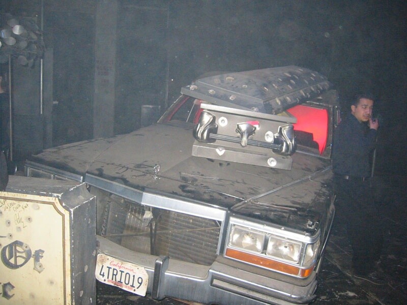 Terminator-3-Requisite: Im Film dient dieser Leichenwagen als fahrbarer Untersatz.